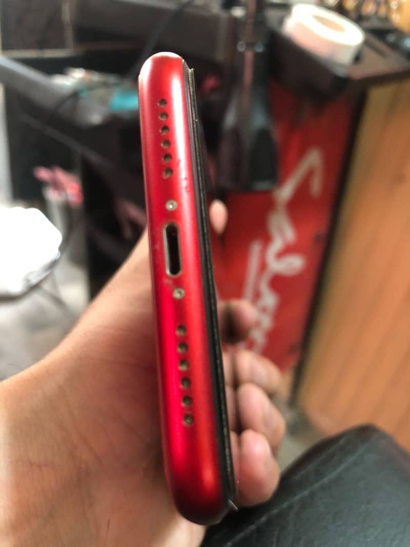 iPhone XR 64 GB NoN PTA JV 10 /10 condition Battery 97% 2