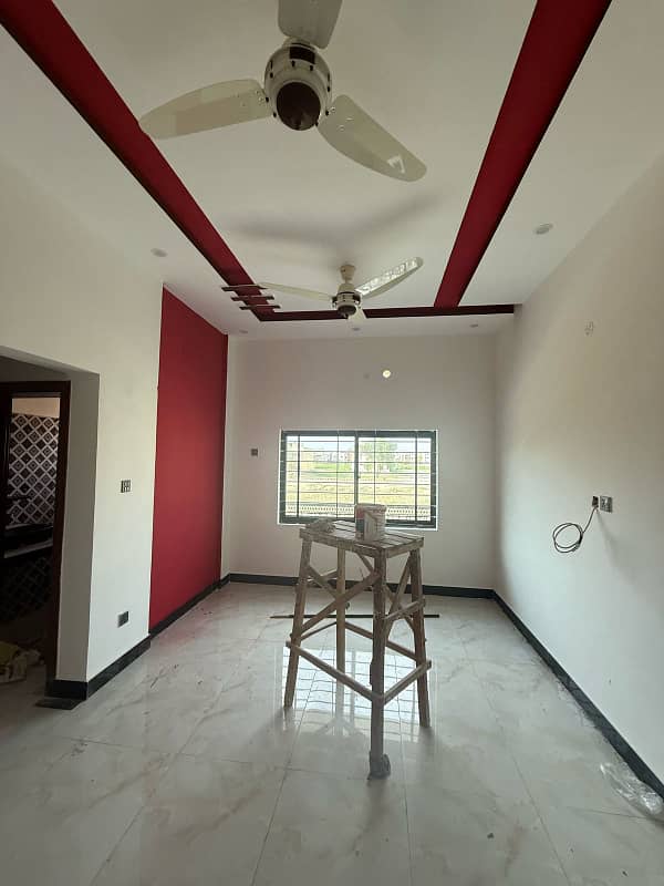 8 MARLA BEAUTIFUL HOUSE AVAILABLE FOR RENT IN KHAYABAN E AMIN BLOCK L 6