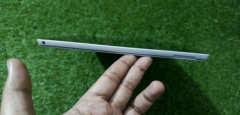 surface Pro 4 windows Tablet 128GB 4GB 12’ 2k Touch Good Condition 10