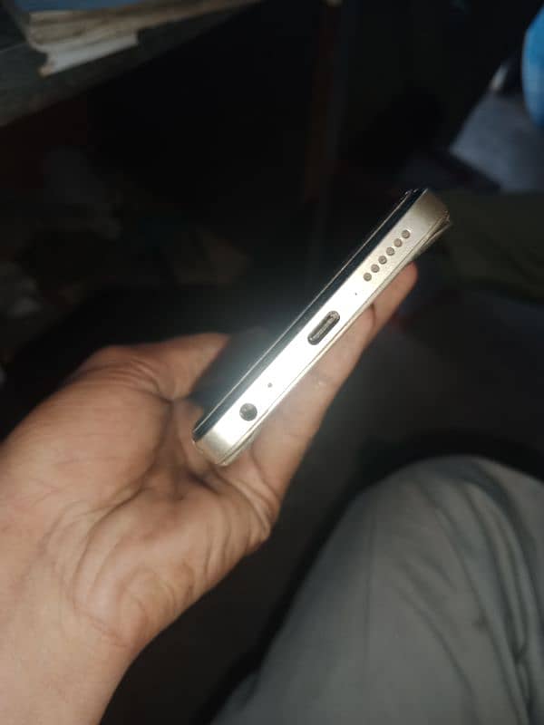 Tecno spark go 4