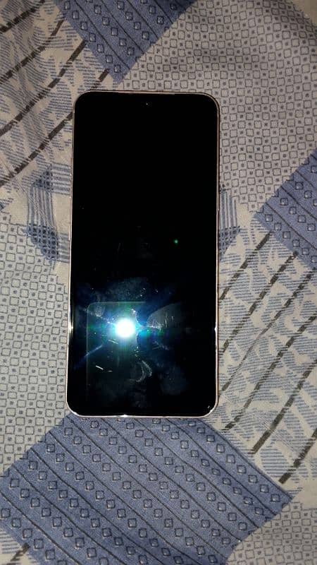 Lg v60 Condition 10by10 4