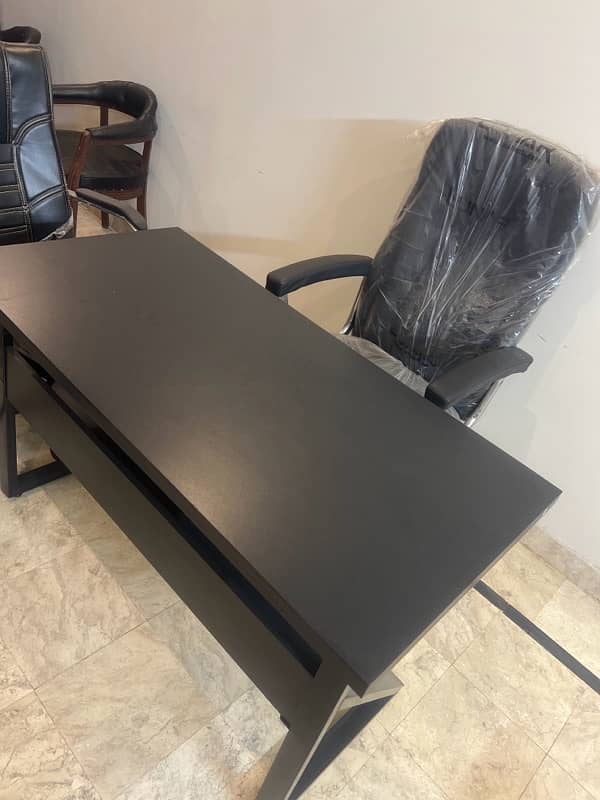 1st floor semi-furnished availabe for silent offc contact 03321593234 3