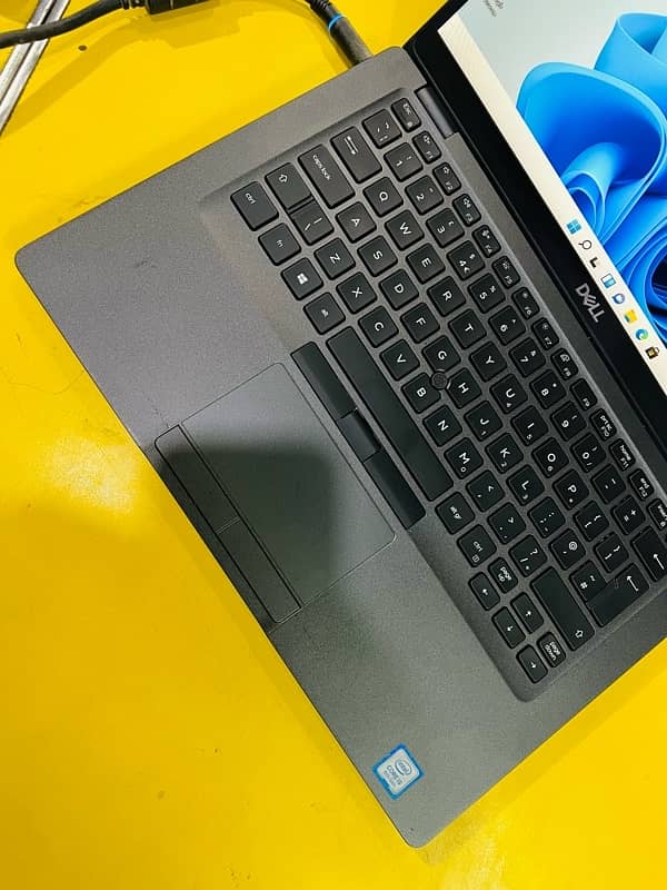Dell 5400 i5 8th for sale 0