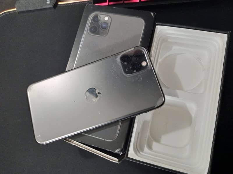 iPhone 11 Pro Max Non PTA With Box 8