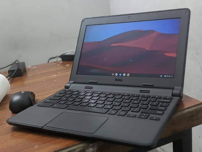 Chromebook 11 P22T Compact, Efficient, and Reliable 1