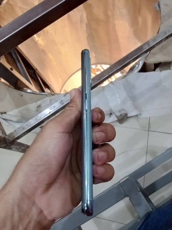 vivo s1 used 10/10 condition no complain all ok set 2