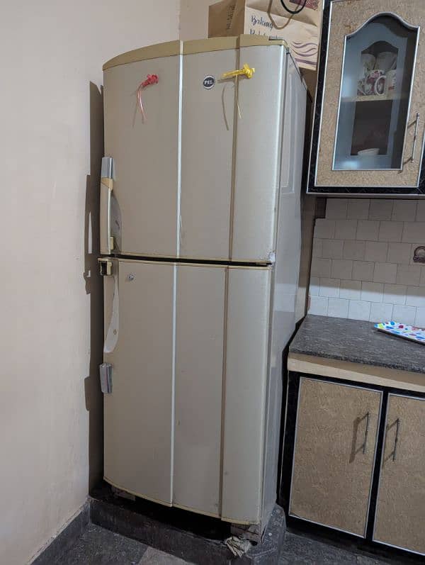 pel refrigerator,model ka name nhi pta,working condition me he 0