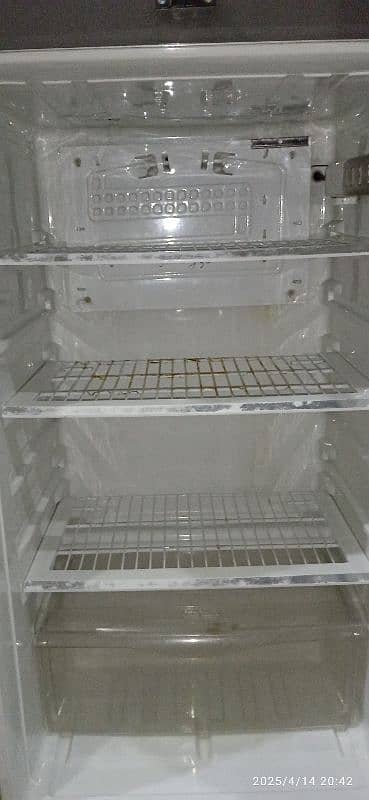 Refrigerator PEL company model 6400 2