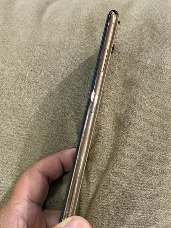 iPhone XS Max - PTA APPROVED 3