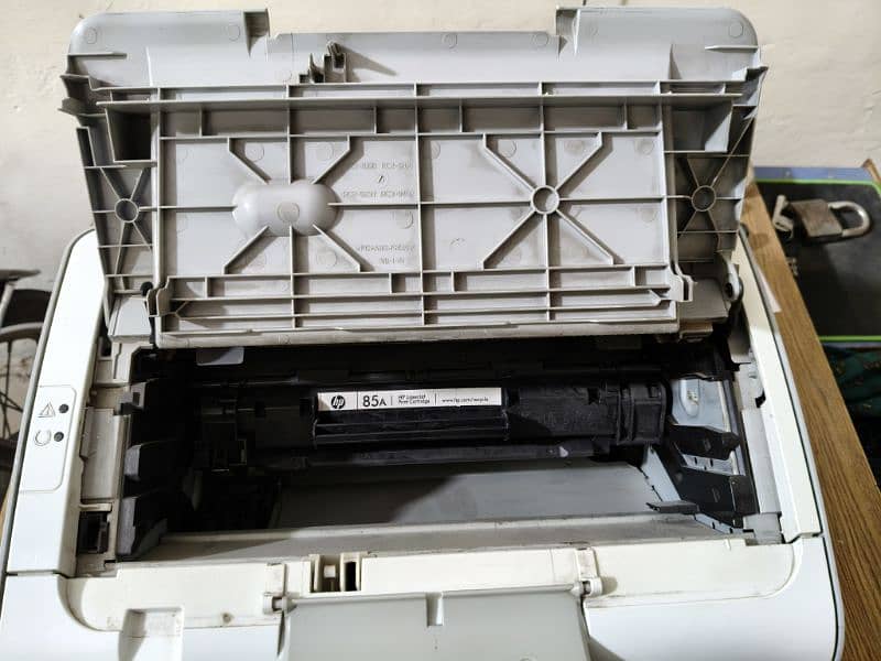 HP LaserJet P1102 2