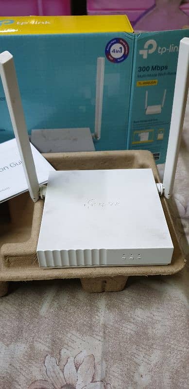 Tp link WiFi router Just like new 4