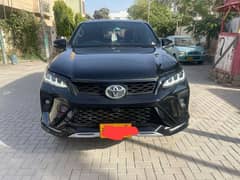 Toyota Fortuner Legender 2022