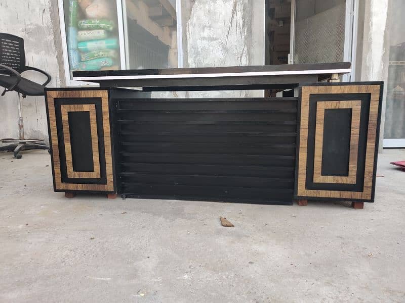 large executive table not used 1
