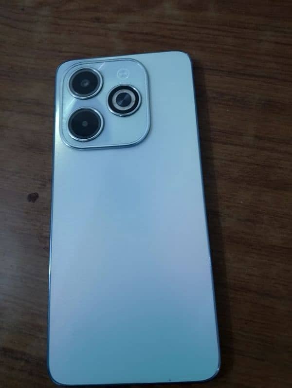 infinix Hot 40i 1