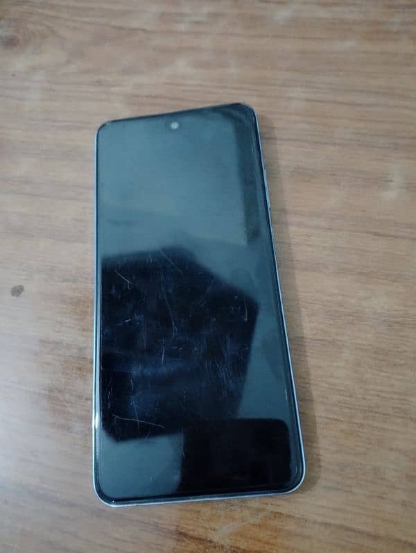 infinix Hot 40i 4