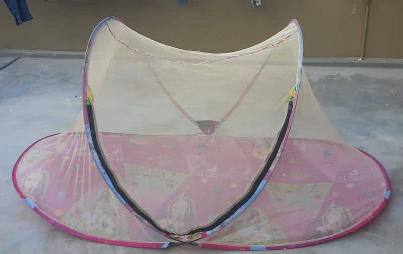 Machar Dani / mosquito net 2