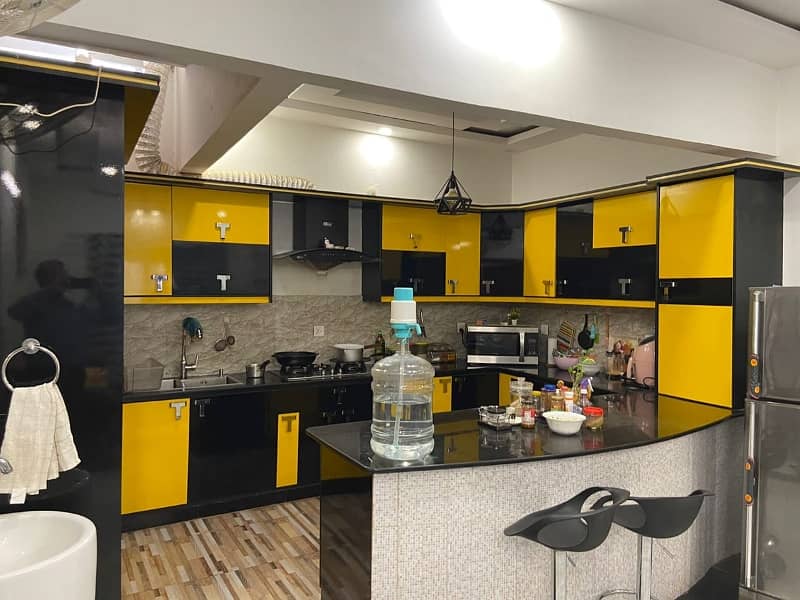 Gulshan-E-Kaneez Fatima Upper Portion Sized 1800 Square Feet Is Available 1