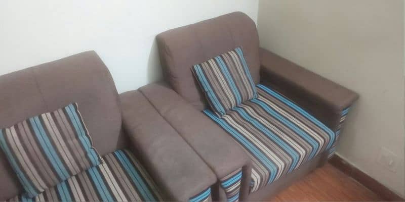 5 seater sofa set in good condition 5