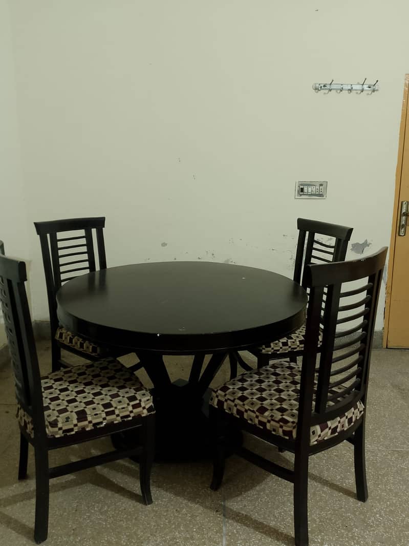 Dining table with four chairs 0