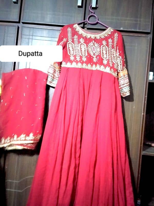 This is Maxi Trouser and dupatta 1