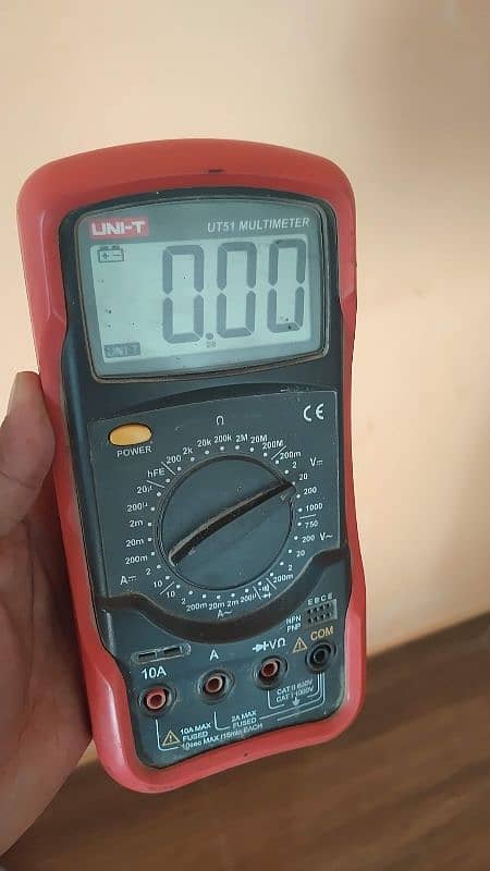 digital multimeter 1