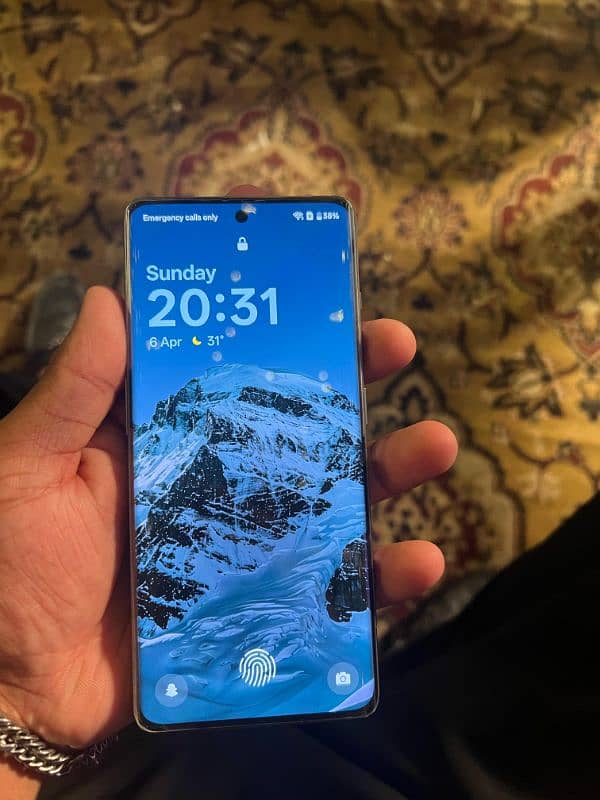 one Plus 11R 12/256 in excellent condition for good price 7