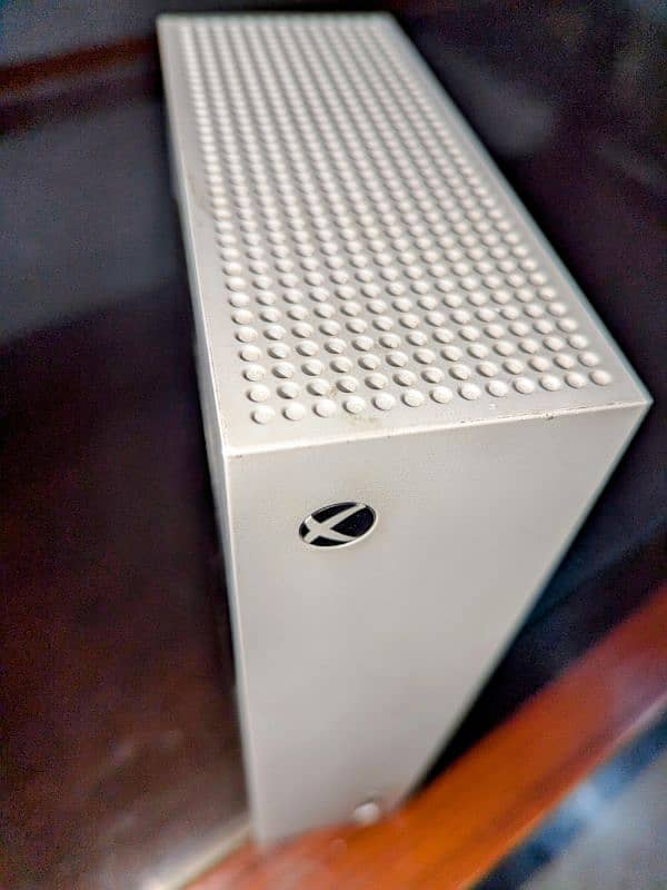 Xbox series s 512 GB console only 2