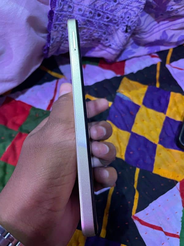 tecnno spark go 2024 4
