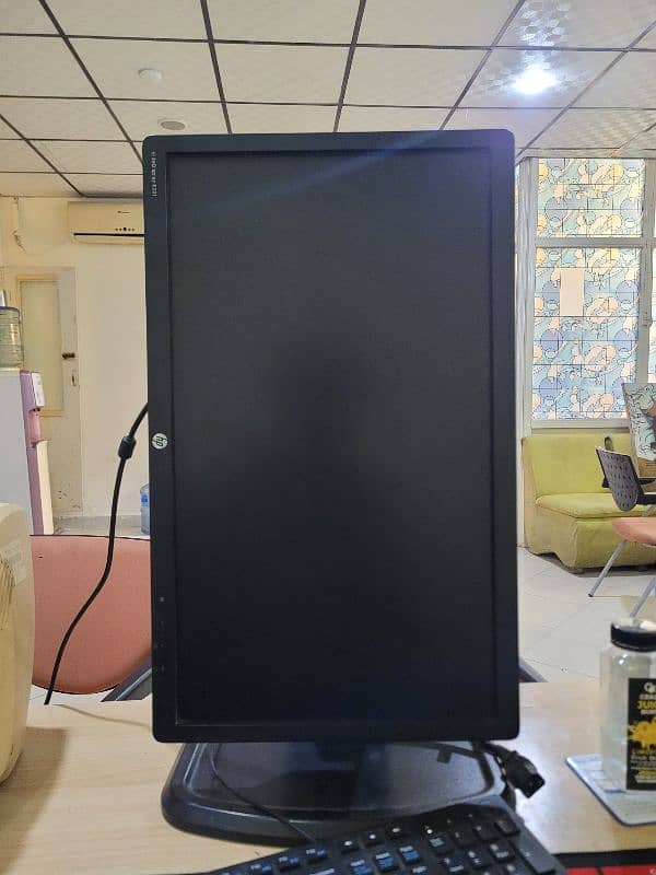 hp elite display E221 4k resolution 6