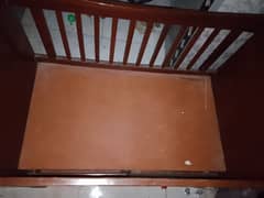 baby wooden cot