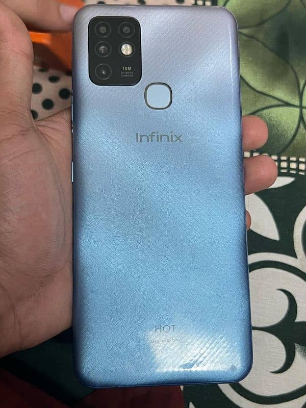 Infinix hot 10 urgent sale with box exchange possible 1