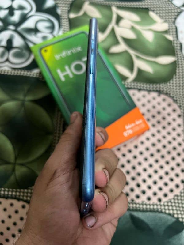 Infinix hot 10 urgent sale with box exchange possible 5