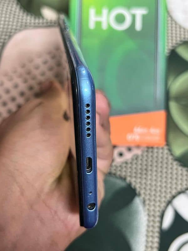 Infinix hot 10 urgent sale with box exchange possible 13