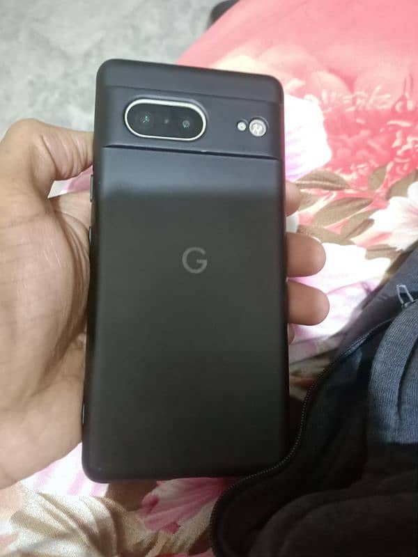 Google pixel 7 10/10 lush water pack 4