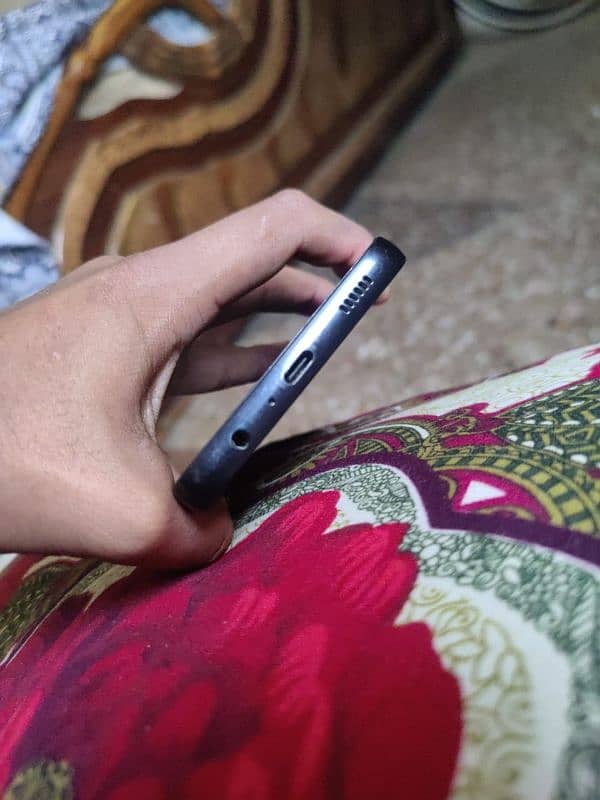 Samsung a05 non pta dual sim hy 4/64 just set 9