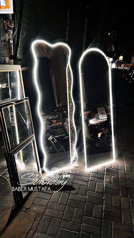 standing mirror with lights 1