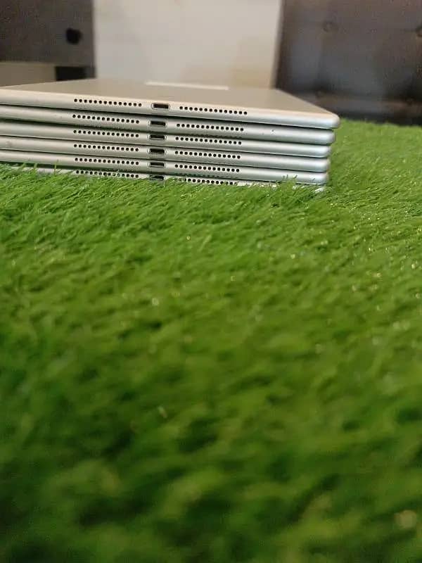 All Pad Pro Avail/6 /7/ 8/ 9/ mini 5 / Air 1 2 3 / 12.9 inches 2017 12