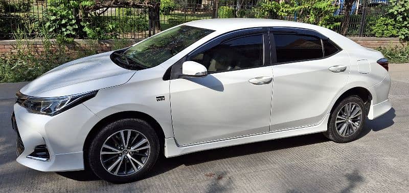 Toyota Corolla Altis 2021 X 1.6 Automatic Brand New 5