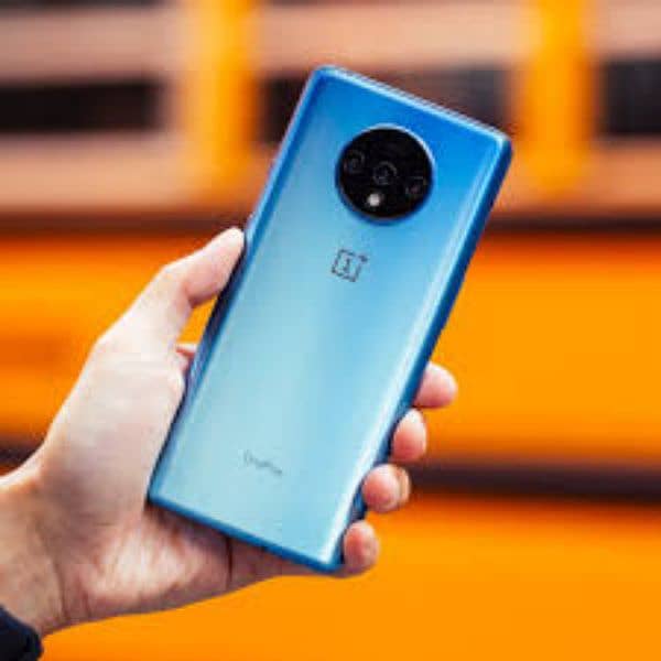 oneplus 7t 8/128 in brand new condition jst like box pulled 0