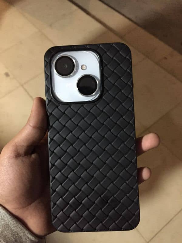 Tecno spark go 1 8