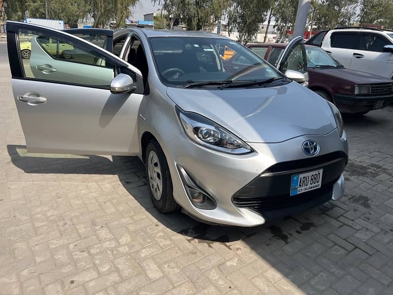 Toyota Aqua 2017 ( Exchange Option Available) 4