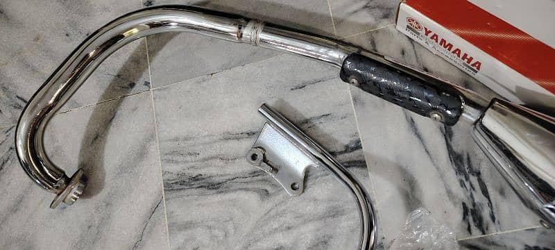 yamaha YBR seat back magnet cover 0