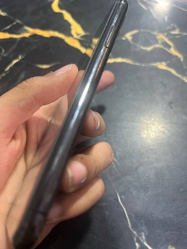 i am salling the iphone xs non pta 3