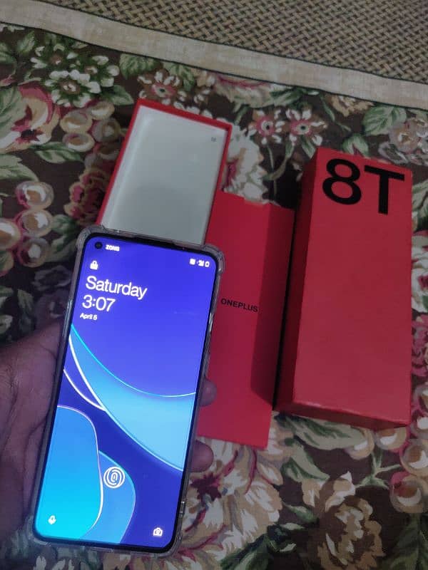 one plus 8t 12 /256 exchange with I phone 0