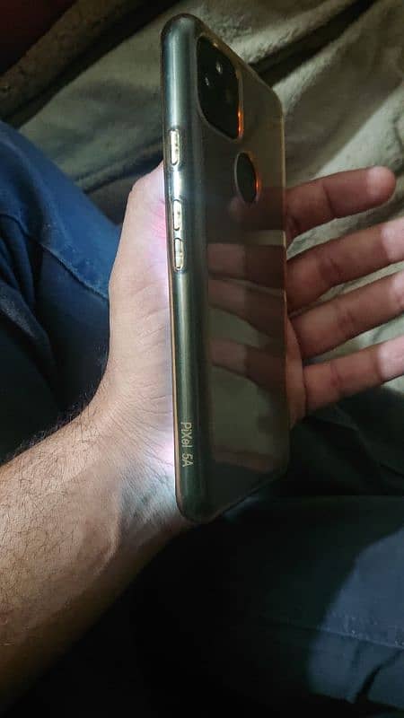 google pixel 5A 5G in no open no repair 3