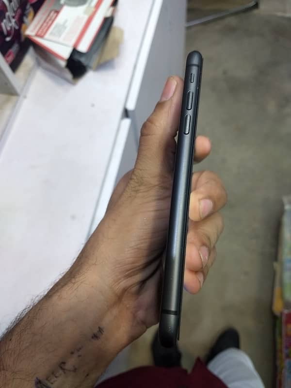 iPhone 11 non pta 4