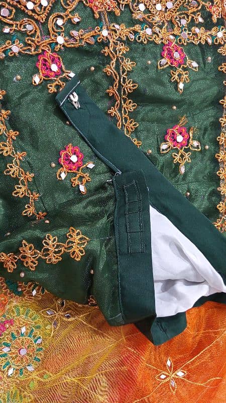 bridal mehndi dress 4