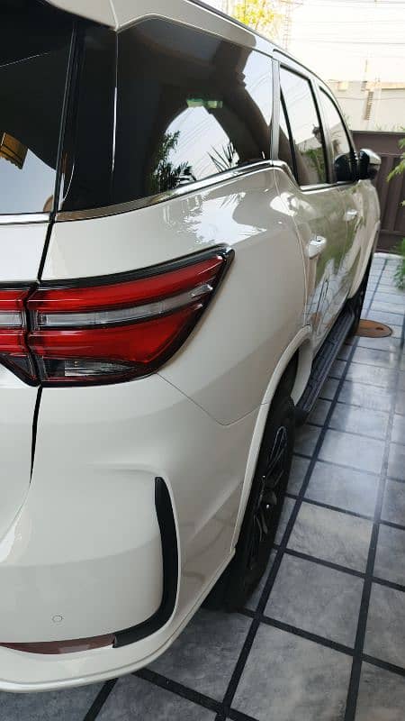Toyota Fortuner 2025 GR 1