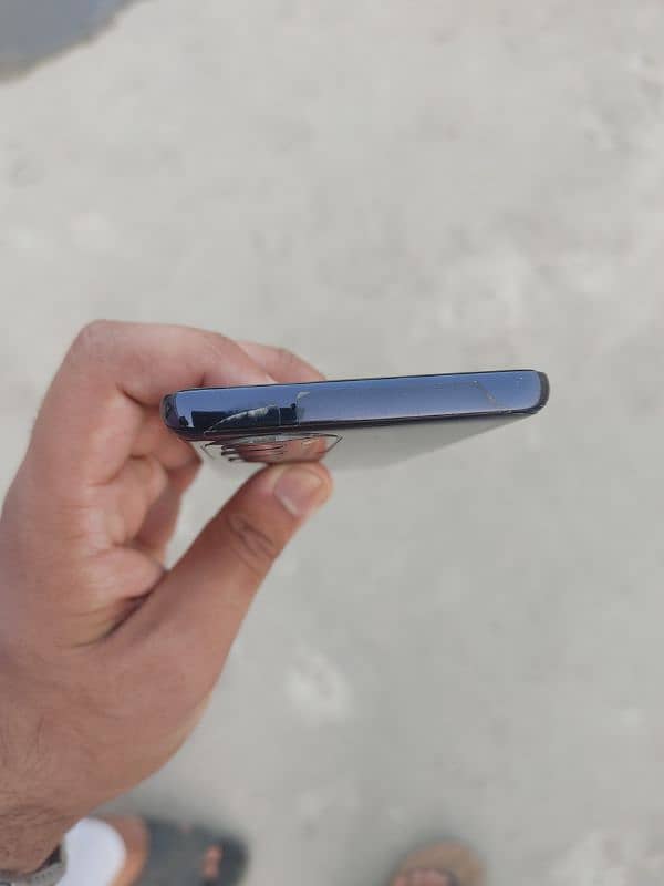 Motorola edge 30 pro 3