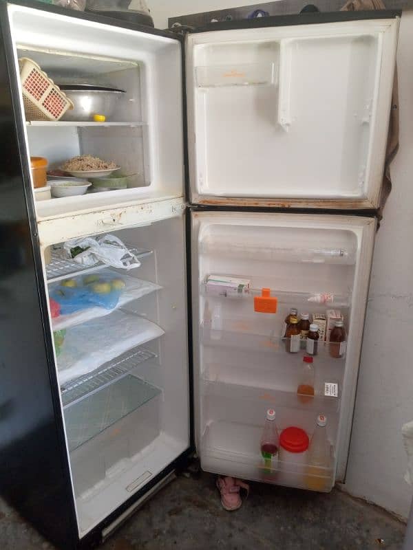 singer fridge urgent for sale 2